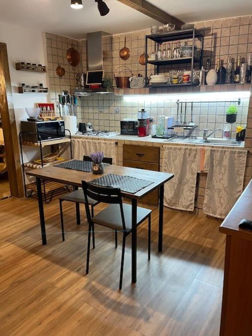 شقة Luxury Loft - Per Gli Amanti Dei Dettagli نابولي المظهر الخارجي الصورة