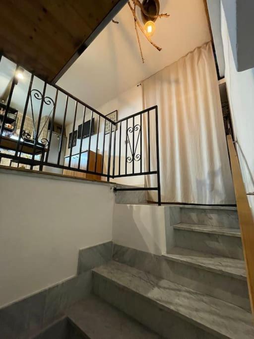 شقة Luxury Loft - Per Gli Amanti Dei Dettagli نابولي المظهر الخارجي الصورة